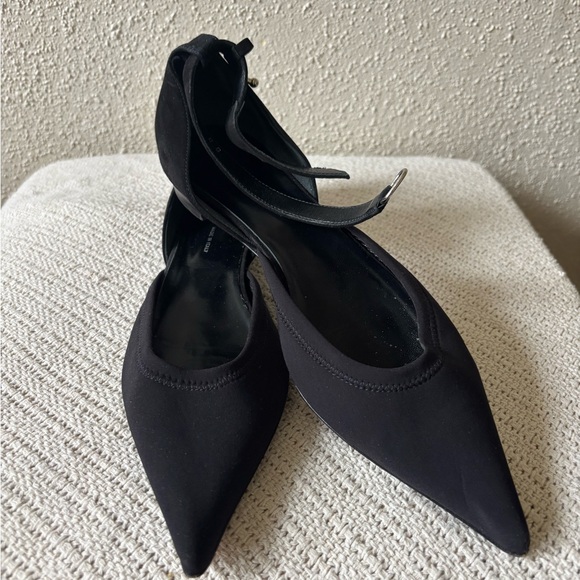 DKNY Black Pointed Toe Heels - Picture 3 of 5